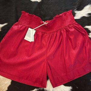 Grace & Emma Women's Red Shimmer Shorts NWT size Large